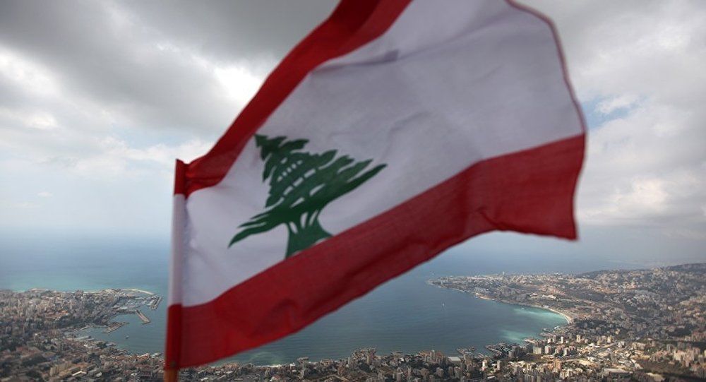 Lübnan bayrağı sedir
