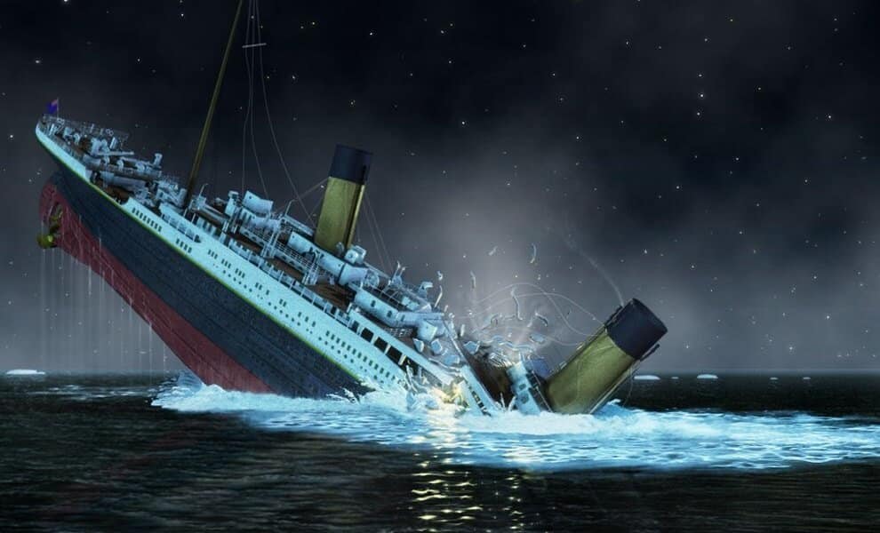 Titanic İkiye Bölündü